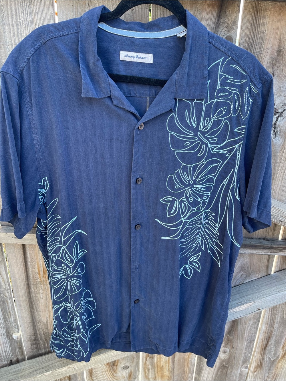 Tommy Bahama Navy Blue Short-Sleeve Camp Shirt with Teal Leaf Outline 100% Silk
